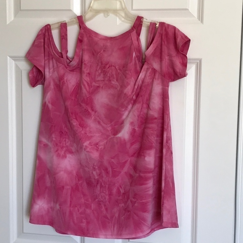 HONEYME Cold Shoulder Top - Picture 2 of 6